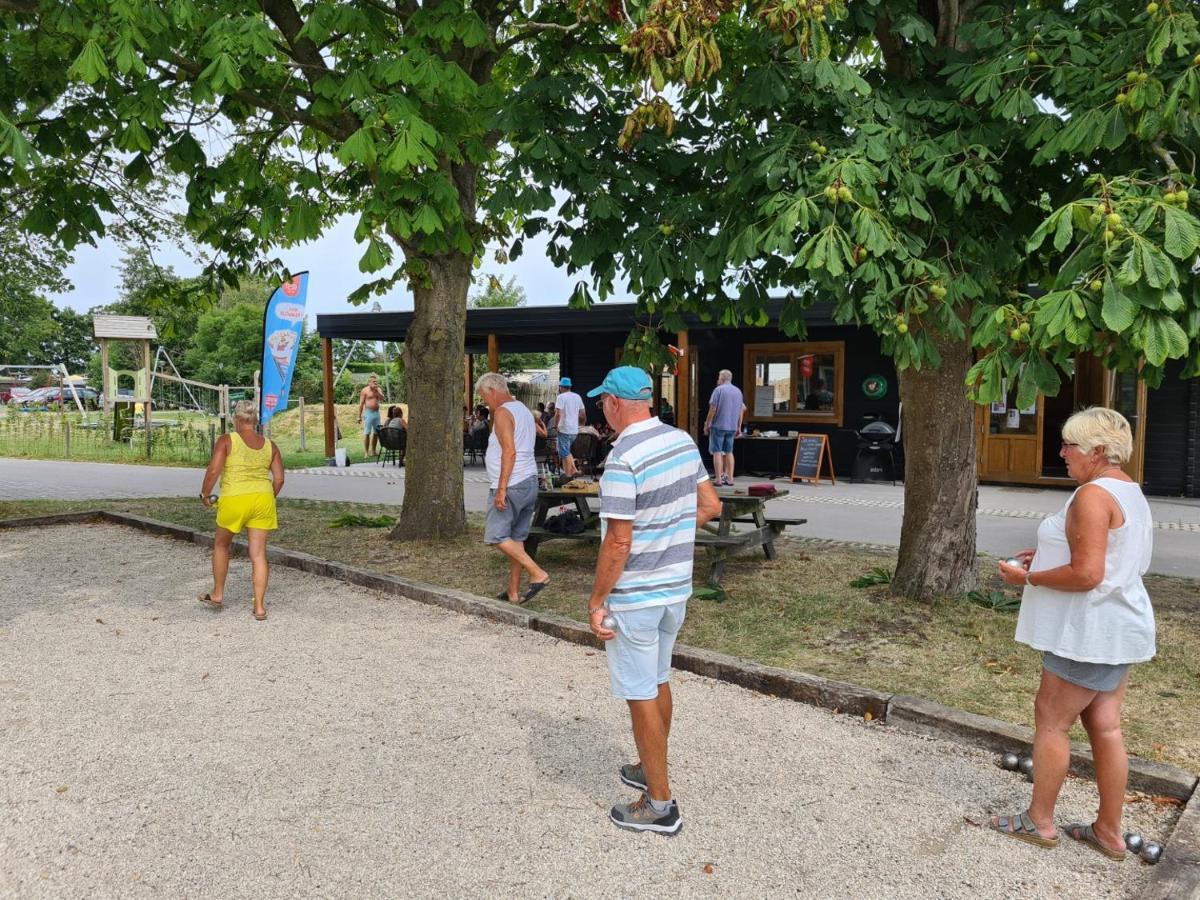 Villa Aan 'T Wiel Op Recreatiepark De Wielen São Martinho Exterior foto